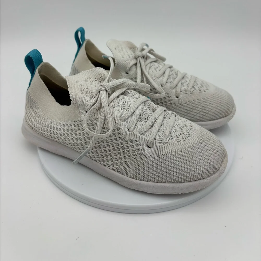 NATIVE Kids White Sneaker Shoe Mercury‎ LiteKnit Lace Up Stretch Girl Boy J1.5